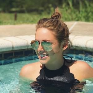 Meet your Posher, Callie